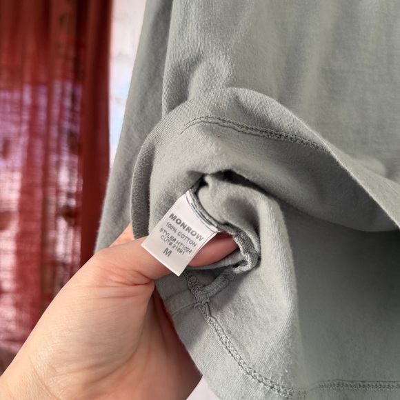 Monrow Cropped Long Sleeve Ex-Boyfriend Pocket Tee - Picture 6 of 6